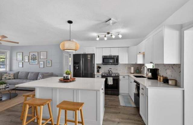 110 NE 30th Street, Pompano Beach, FL 33064 - 110 Northeast 30th Street, Pompano Beach, FL 33064