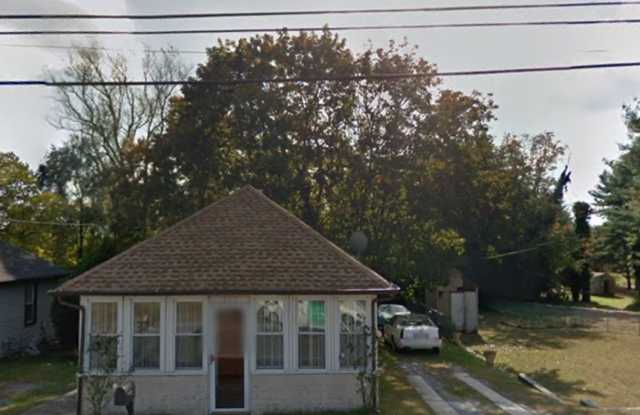 Charming 2BR House in Gibbstown photos photos