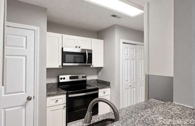 1302 Eagles Landing Drive Gallery 3