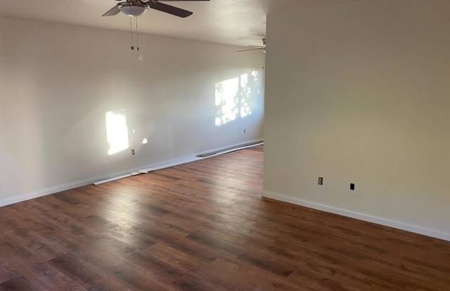 2319 Ridgeway Drive photos photos