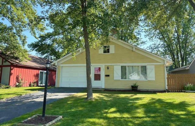 121 Heathgate Road - 121 Heathgate Road, Boulder Hill, IL 60538