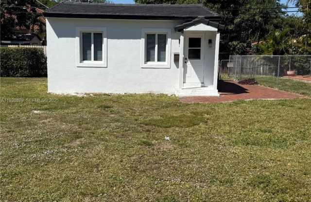 464 Minola Dr photos photos