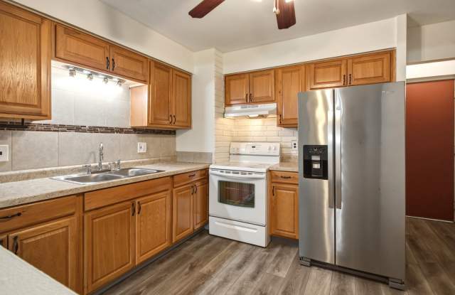 Welcome to this charming 2-bedroom, 1-bathroom house located in Canton, MI. Gallery 4