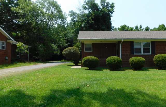 6119 Tuckaseegee Rd photos photos