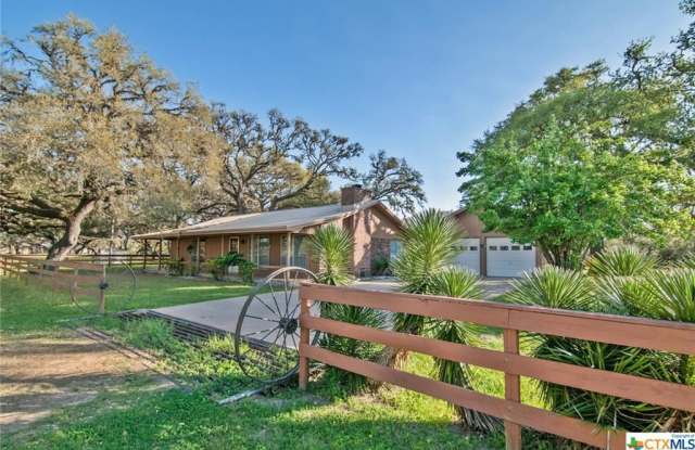 9884 Fm 822 - 9884 FM 822, Jackson County, TX 77957