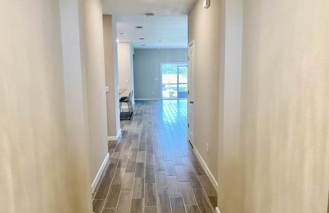 10196 PAVNES CREEK DR Gallery 3