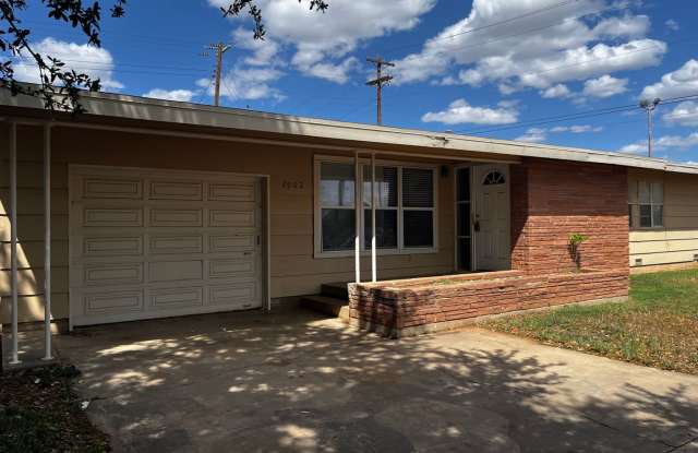 Cozy house in College Hills COMING SOON! photos photos