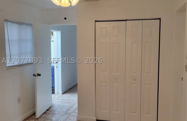 14815 NE 8th Ct Gallery 4