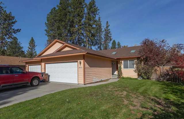 1713 E 33rd Ave photos photos