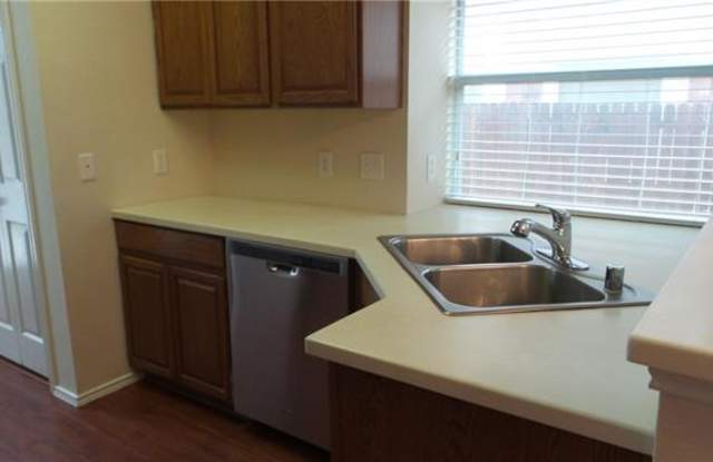 11516 Chaucer Drive Gallery 3