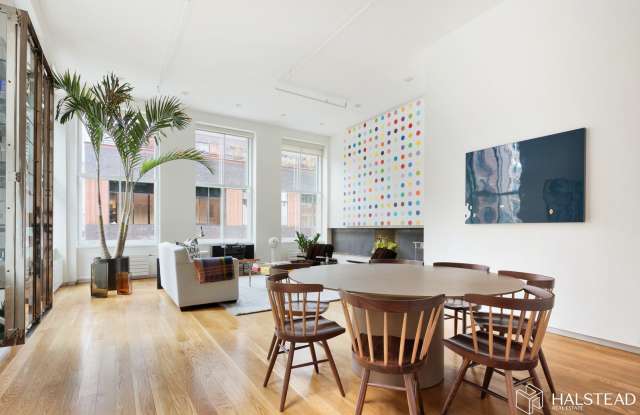 89 Greene Street Gallery 2