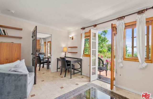 8298 Presson Pl Gallery 4