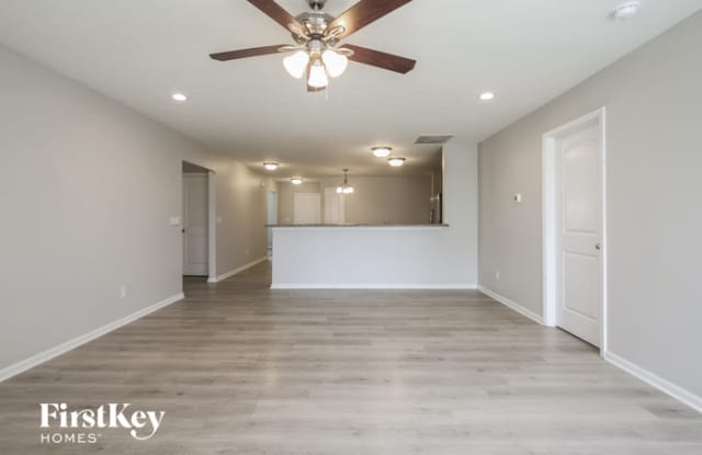 8186 Klumbago Road Gallery 3