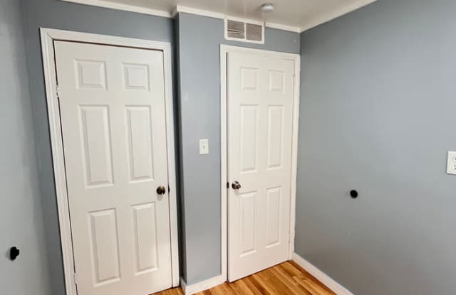8640 Chalmers Avenue photos photos