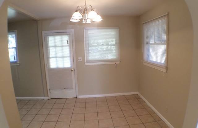 6641 Ector Road Gallery 4