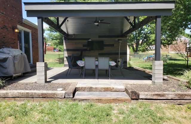 2612 Brookview Dr Gallery 2