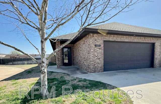 127 Bison Court Way photos photos