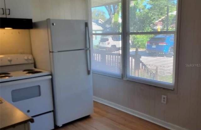 1767 FRUITVILLE Road Gallery 4