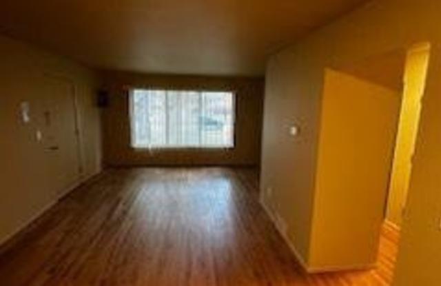 25825 LAHSER Road Gallery 4