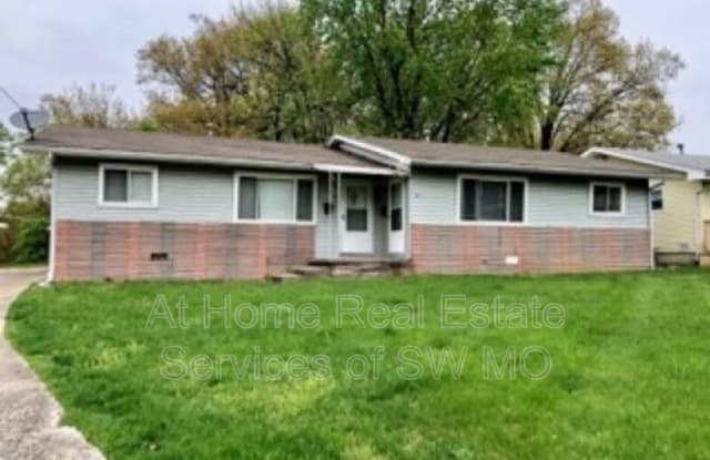2619 E Linwood photos photos