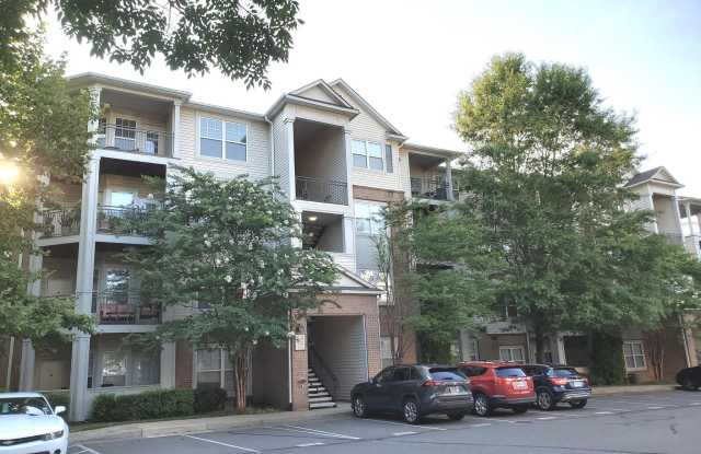 12112 GARDEN GROVE CIRCLE - 12112 Garden Grove Circle, Fair Oaks, VA 22030
