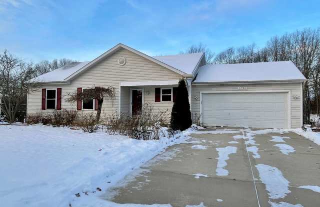 Spacious 4 Bedroom 3 Bathroom home photos photos