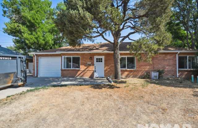 4Bed/3Bath Updated modern home near Fitzsimmons Medical Campus! - 12655 East 13th Avenue, Aurora, CO 80011