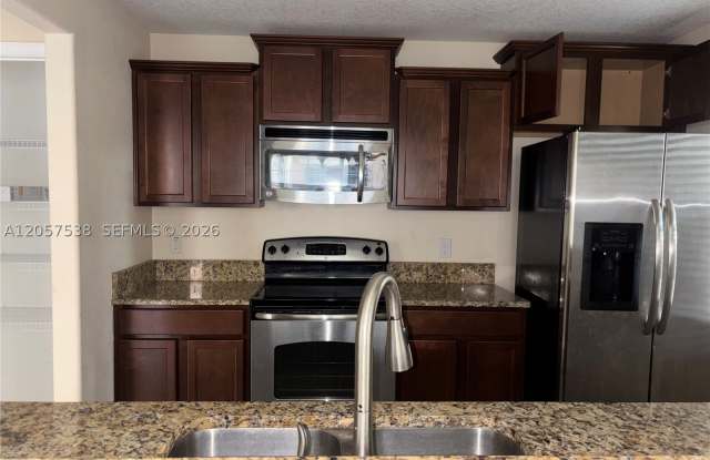 332 Carina Cir Gallery 4