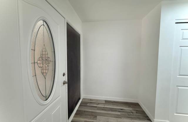 3 Bedroom Home in Holladay Available August 1st photos photos