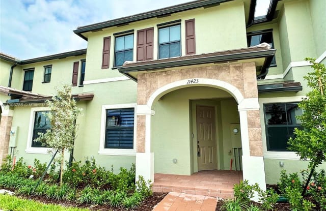 11423 West 33rd Court - 11423 West 33rd Court, Hialeah, FL 33018