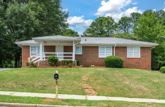 THIS ONE WON’T LAST — MUST-SEE HOME ON AN AMAZING STREET IN BESSEMER - 429 Alice Street, Bessemer, AL 35022
