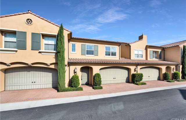 183 Overbrook - 183 Overbrook, Irvine, CA 92620