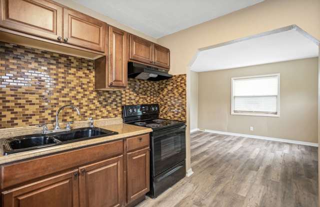 2 bedroom 1 bath with porch photos photos 2 bedroom 1 bath with porch photos photos