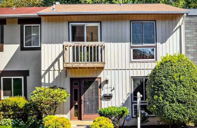 3039 MISSION SQUARE DR - 3039 Mission Square Drive, Oakton, VA 22031