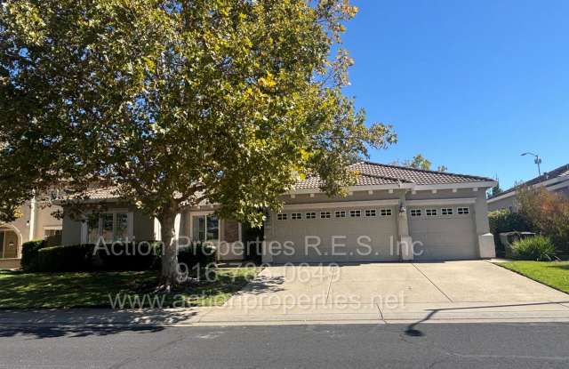 Move In Special! West Roseville Beauty, Single Story, 3Bed Large Master attached sitting Den, 3 Car Gardner Large Yard Gallery 3
