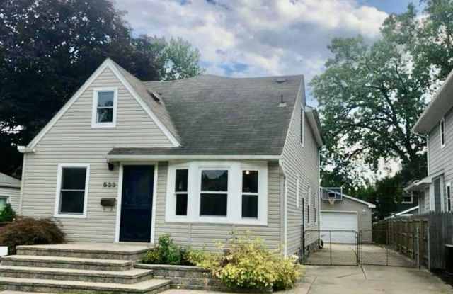 533 Walnut Avenue photos photos