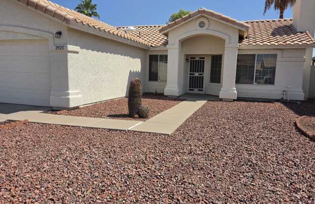 2925 E BLACKHAWK Drive Gallery 1