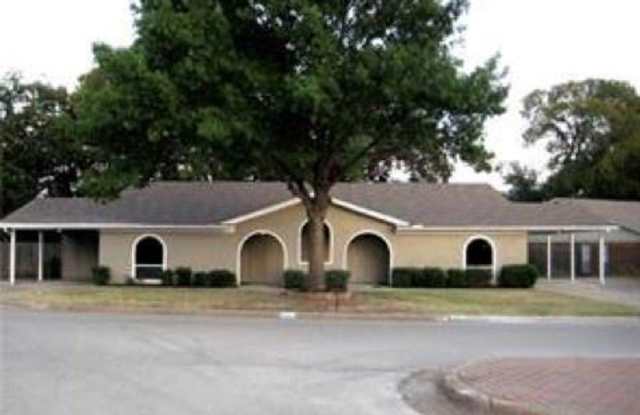 722 Billie Ruth Lane - 722 Billie Ruth Ln, Hurst, TX 76053