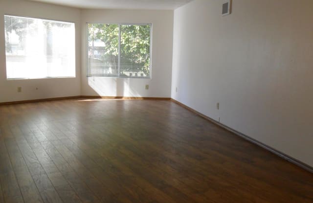 365 Madrona Ave. SE #B-8 photos photos