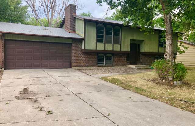 Spacious 4 Bed, 2 Bath House in West Fort Collins! photos photos