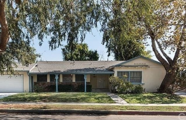 7900 Owensmouth Avenue - 7900 N Owensmouth Ave, Los Angeles, CA 91304