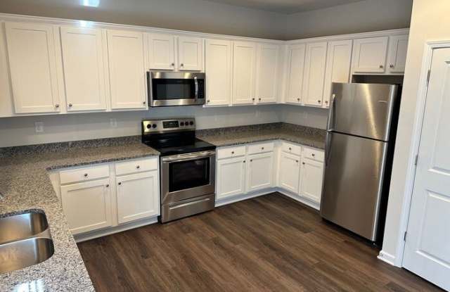 2805 Plantation Way Gallery 4