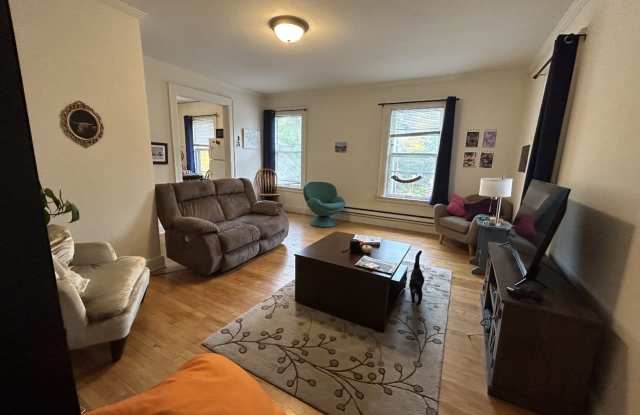 109 E Gorham - Unit 3 photos photos