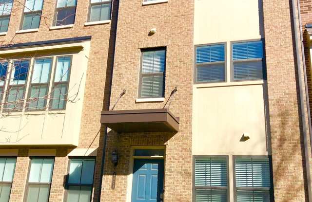 4624 Woodberry St Gallery 2