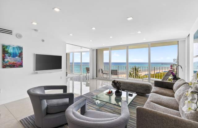 2774 S Ocean Boulevard Gallery 3