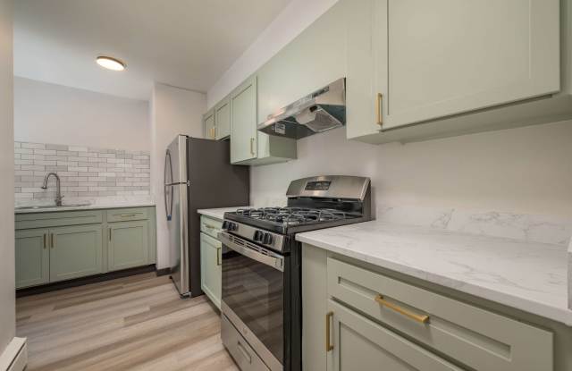 Marquee Village Apartments Gallery 3