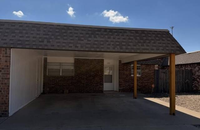 1309 Tanglewood Lane Gallery 1
