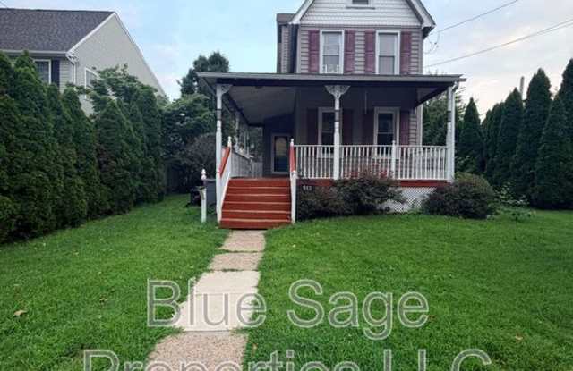 913 8th Ave photos photos