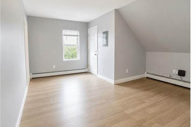 40 Norwich Ave Gallery 3