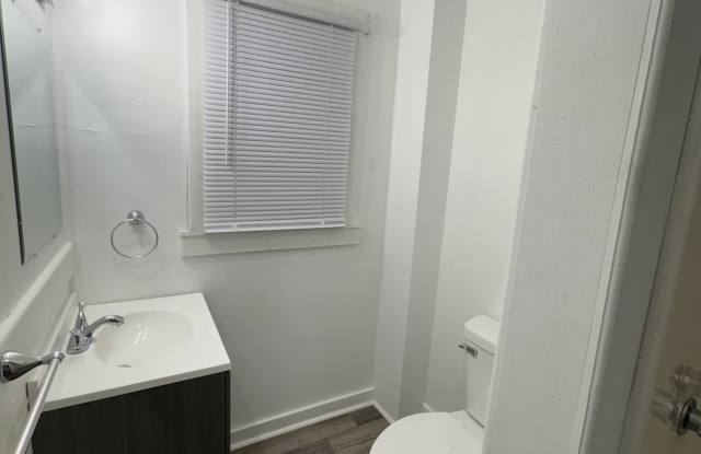 1125 West Marsh Street - 1 Gallery 3